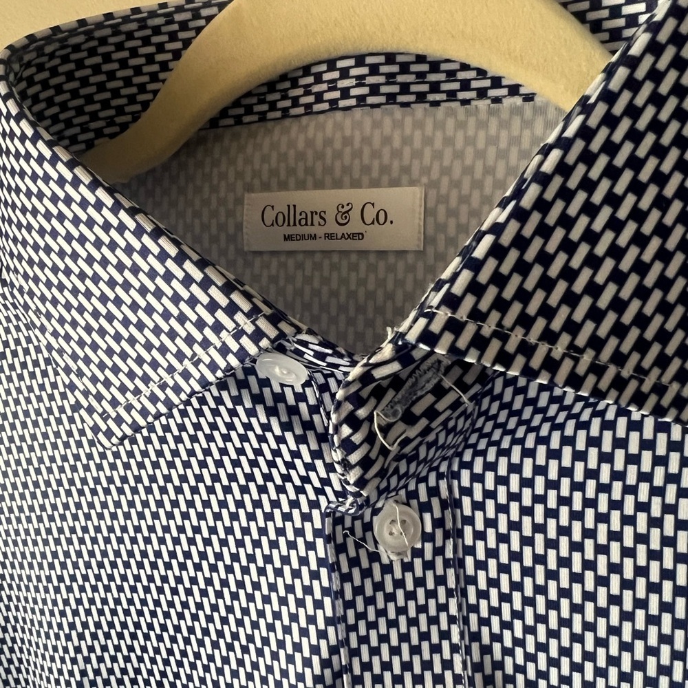 Collars & Co Men's Blue Micro-Pattern Polo Shirt Medium NWOT - Picture 3 of 3